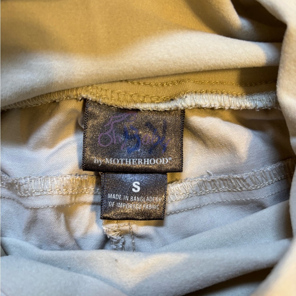 Bundle of Women’s Maternity Pants - Picture 2 of 3
